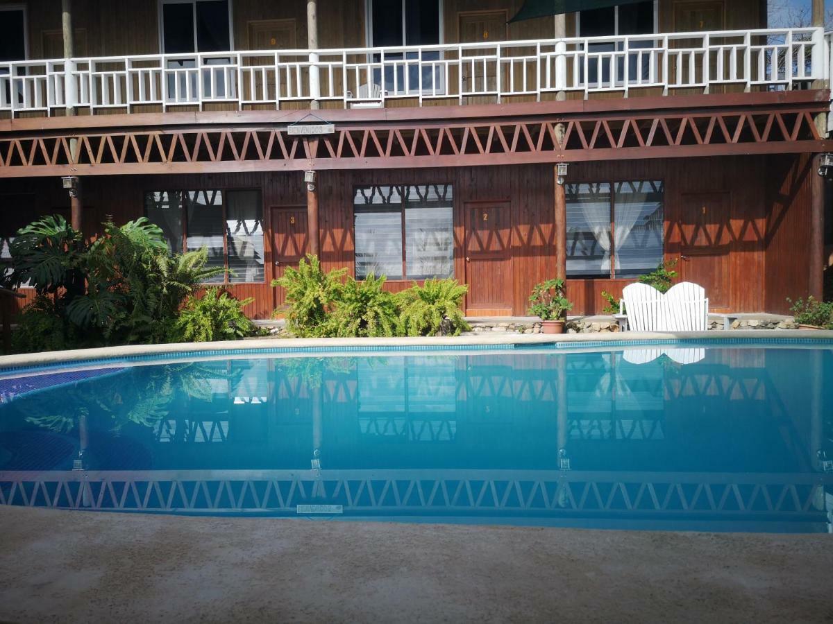 Linda Vista Hotel Rio Dulce Ngoại thất bức ảnh